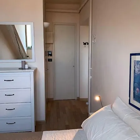 Cozy And Quiet Rooftop In Apartamento Turín